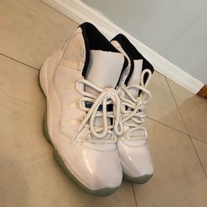 2014 Legend Blue Jordan 11’s